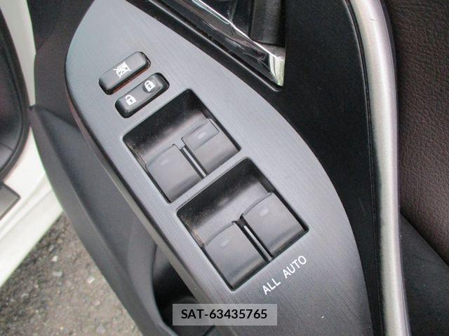 Toyota MARK X 2007-10 8457853-15
