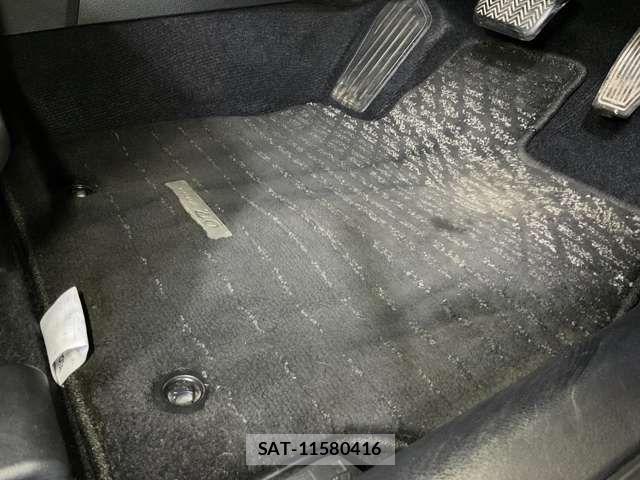 Toyota MARK X 2011-07 8562532-18