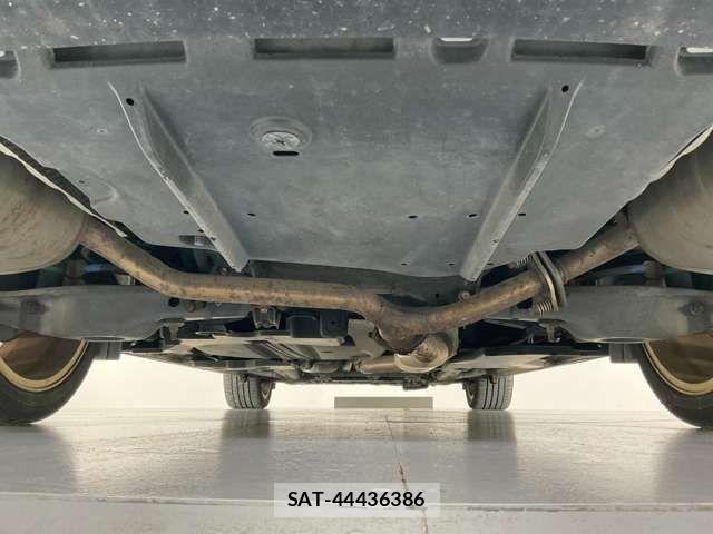 Toyota MARK X 2012-07 8627561-9