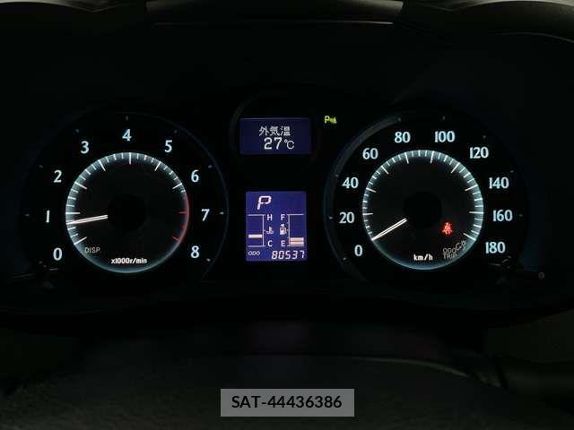 Toyota MARK X 2012-07 8627561-10
