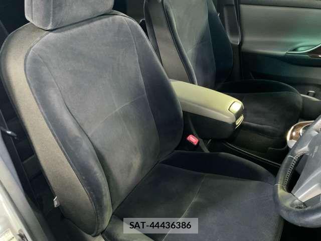 Toyota MARK X 2012-07 8627561-16