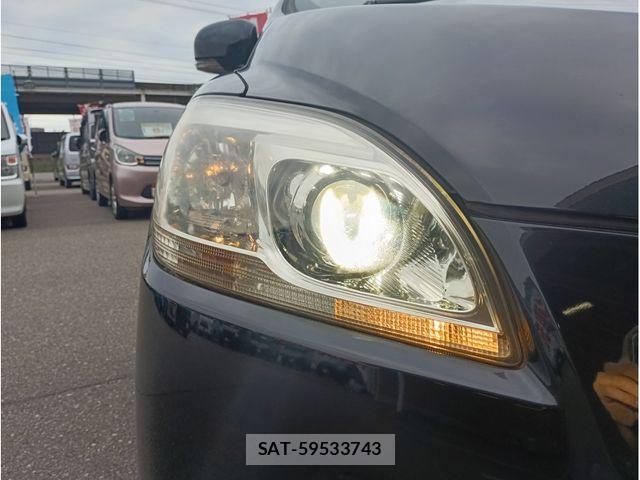 Toyota MARK X 2010-02 8830085-4