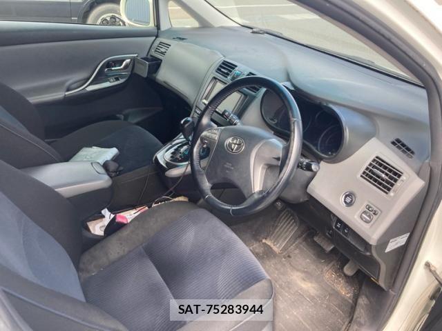 Toyota MARK X 2013-08 7358613-11