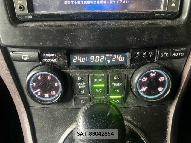 Toyota MARK X 2008-03 8315275-18