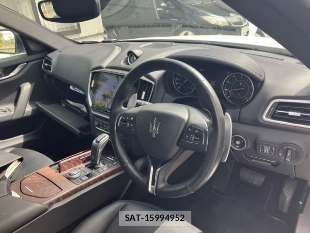Maserati GHIBLI 2022-06 8366828-16