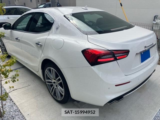 Maserati GHIBLI 2022-06 8366828-4