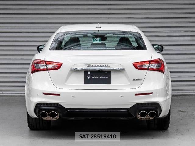 Maserati GHIBLI 2018-09 611584-11