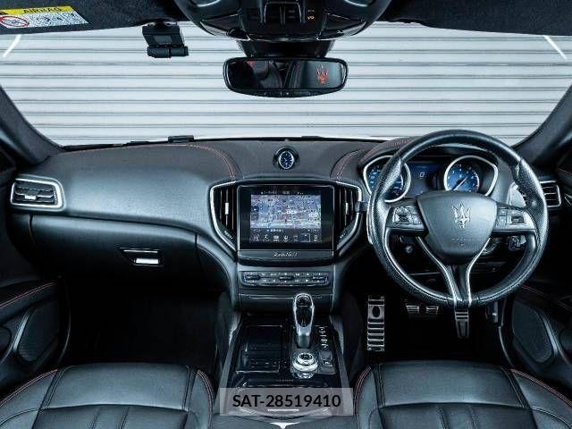 Maserati GHIBLI 2018-09 611584-4