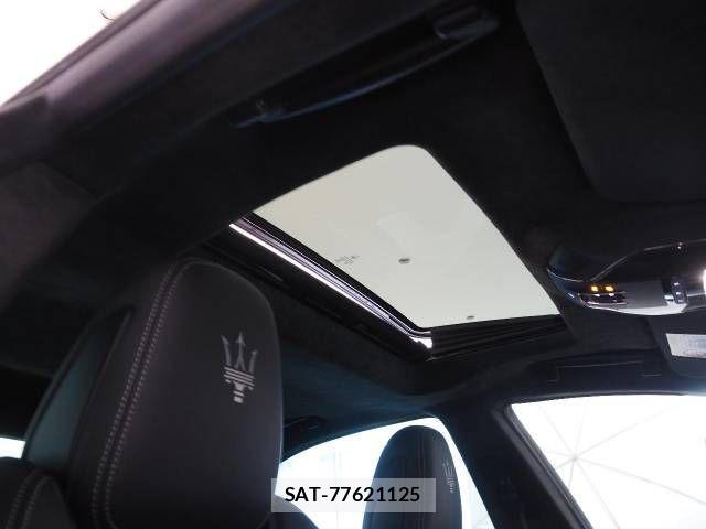 Maserati GHIBLI 2022-12 1182322-12