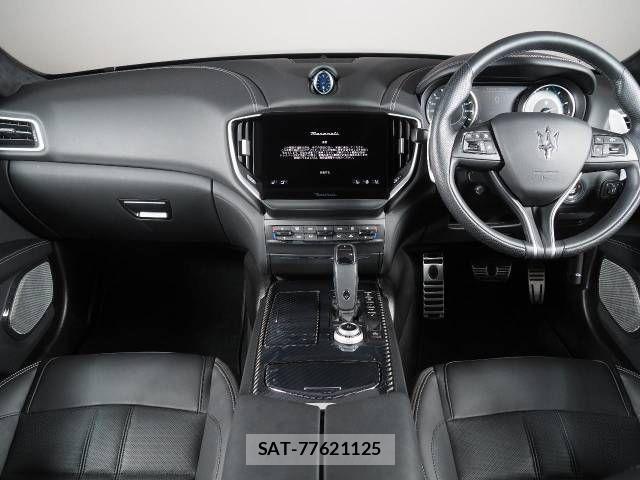 Maserati GHIBLI 2022-12 1182322-5