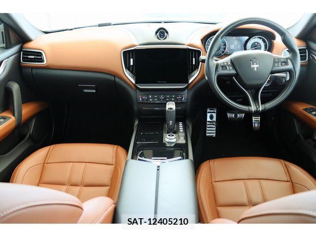 Maserati GHIBLI 2021-07 1212713-1