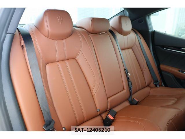 Maserati GHIBLI 2021-07 1212713-6
