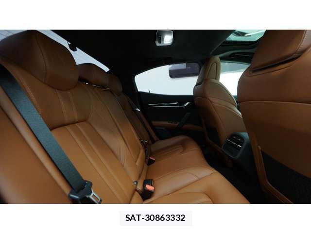 Maserati GHIBLI 2022-03 1309413-13