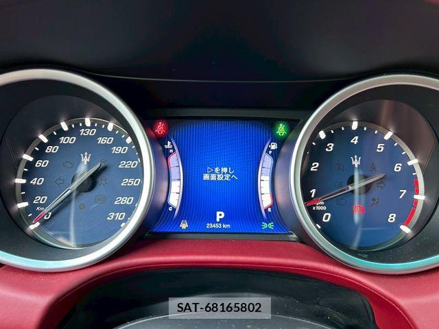 Maserati GHIBLI 2014-06 1826397-14
