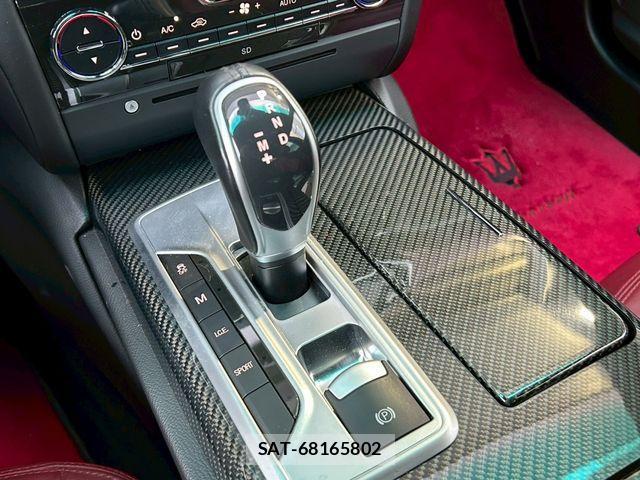 Maserati GHIBLI 2014-06 1826397-8