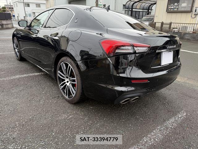 Maserati GHIBLI 2021-10 2002467-5