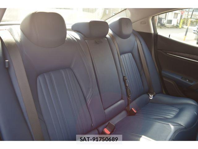 Maserati GHIBLI 2016-02 3714724-15