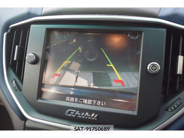 Maserati GHIBLI 2016-02 3714724-17
