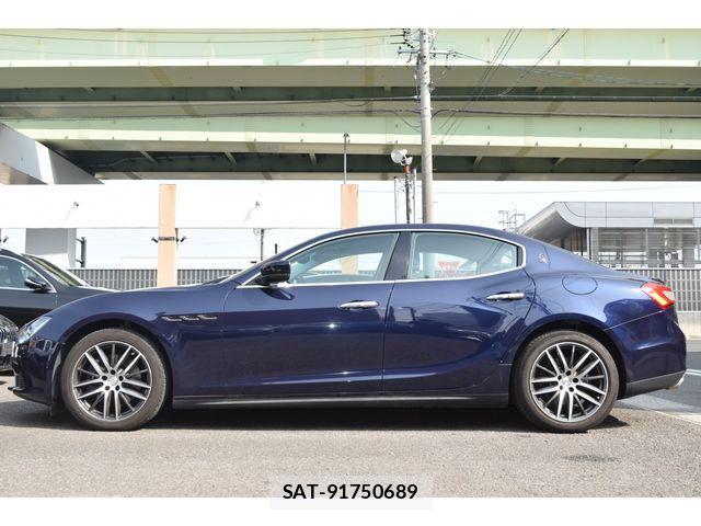 Maserati GHIBLI 2016-02 3714724-6