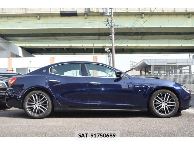 Maserati GHIBLI 2016-02 3714724-7
