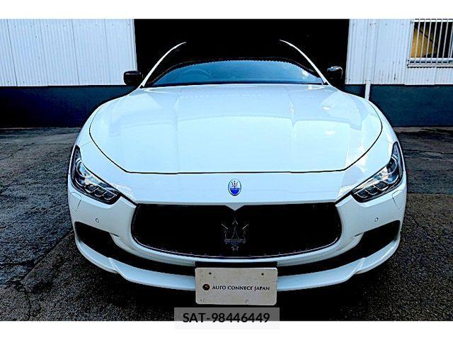 Maserati GHIBLI 2016-03 4044946-9