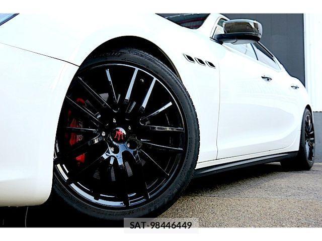 Maserati GHIBLI 2016-03 4044946-5