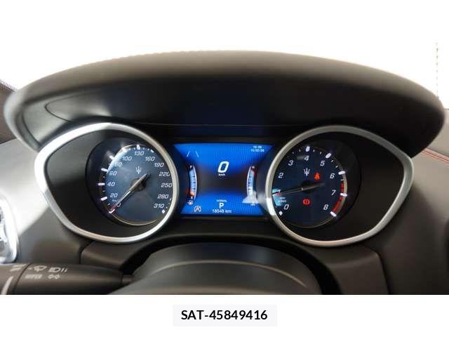 Maserati GHIBLI 2021-09 5871363-10
