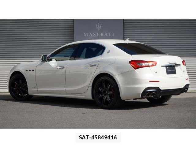 Maserati GHIBLI 2021-09 5871363-2