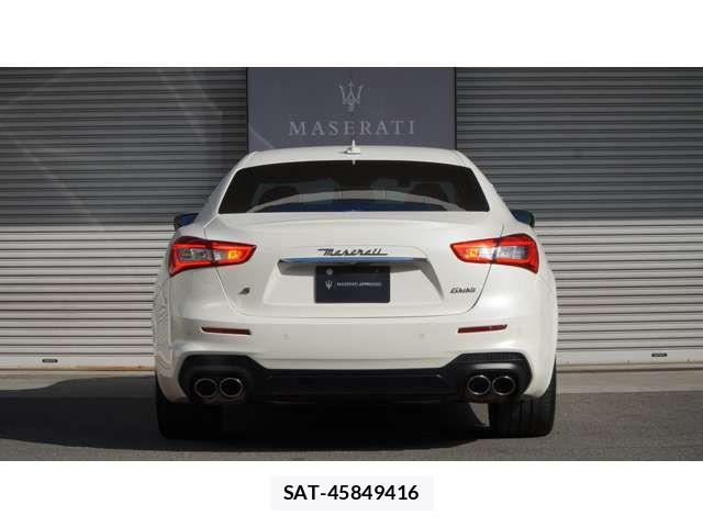 Maserati GHIBLI 2021-09 5871363-3