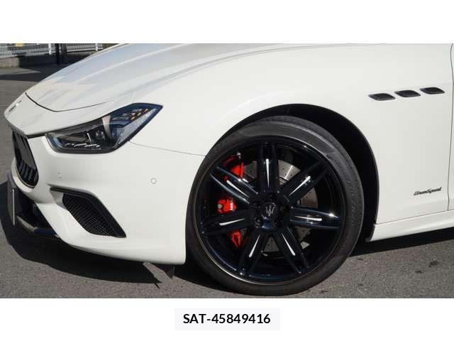 Maserati GHIBLI 2021-09 5871363-6