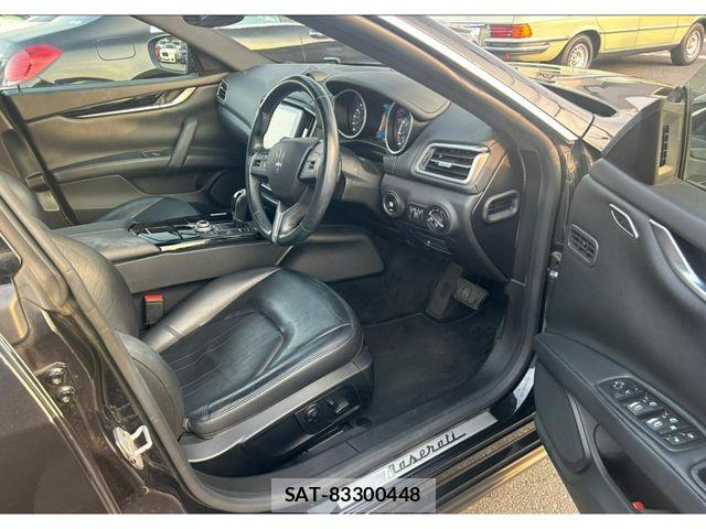 Maserati GHIBLI 2017-09 5871371-18