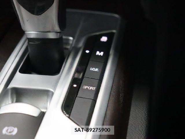 Maserati GHIBLI 2016-05 6012228-11
