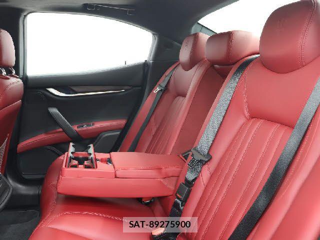 Maserati GHIBLI 2016-05 6012228-18