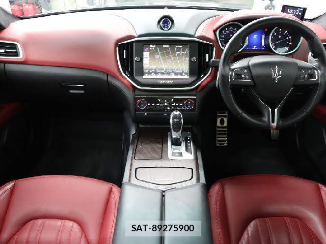 Maserati GHIBLI 2016-05 6012228-1