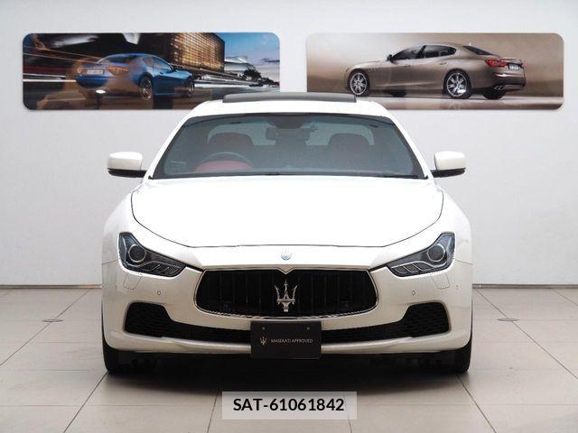 Maserati GHIBLI 2016-09 6216601-12