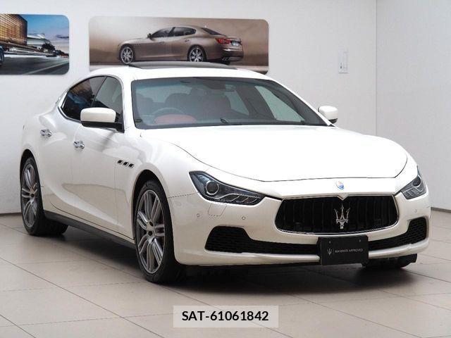 Maserati GHIBLI 2016-09 6216601-14