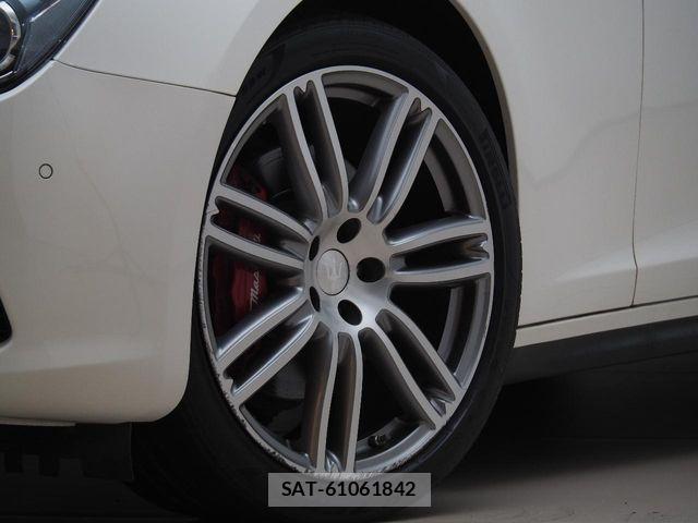 Maserati GHIBLI 2016-09 6216601-2