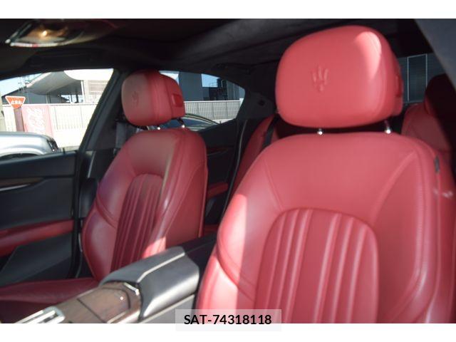 Maserati GHIBLI 2016-09 6216602-13