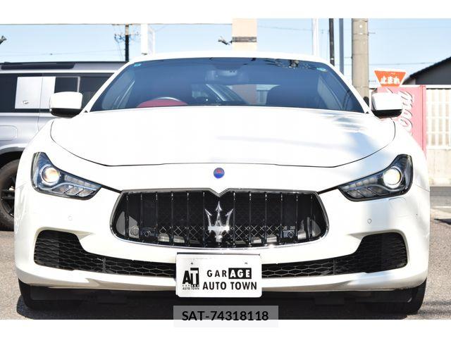 Maserati GHIBLI 2016-09 6216602-1