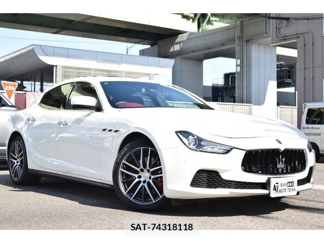 Maserati GHIBLI 2016-09 6216602-2
