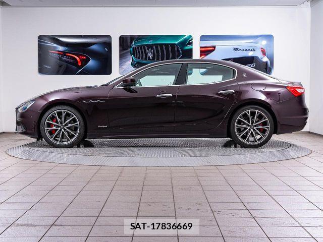 Maserati GHIBLI 2021-05 6216592-16
