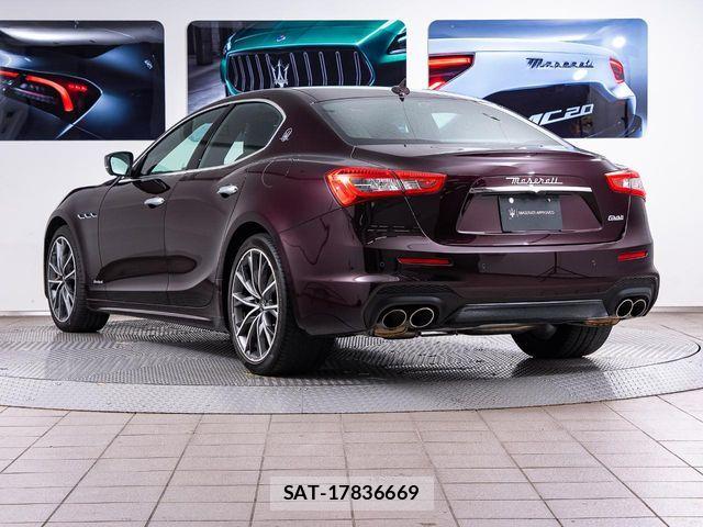 Maserati GHIBLI 2021-05 6216592-18