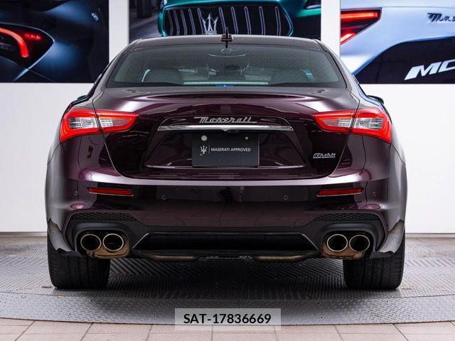 Maserati GHIBLI 2021-05 6216592-19