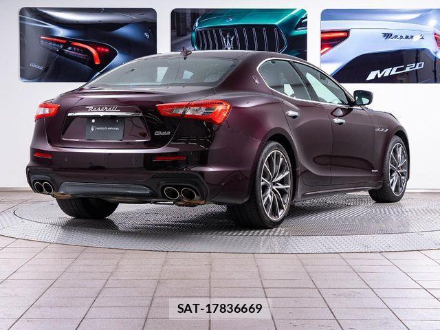 Maserati GHIBLI 2021-05 6216592-3