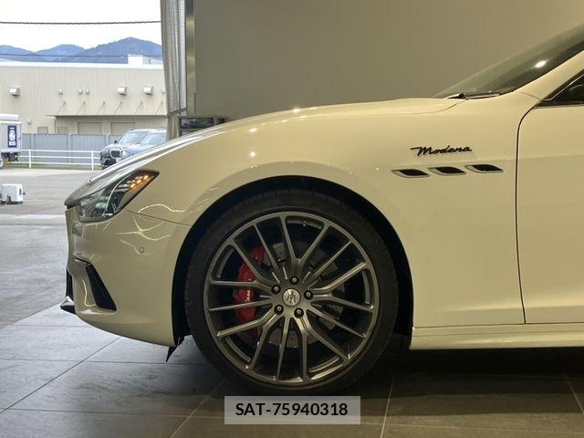 Maserati GHIBLI 2021-12 6216586-5