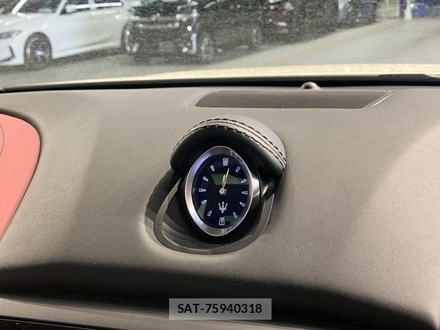 Maserati GHIBLI 2021-12 6216586-7