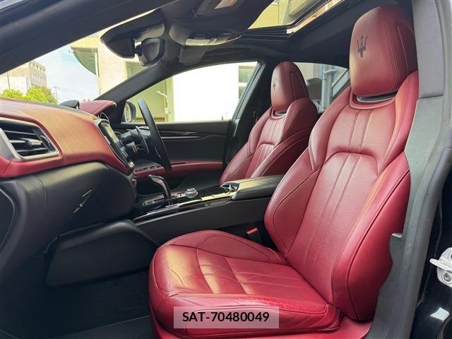 Maserati GHIBLI 2019-10 6245406-12