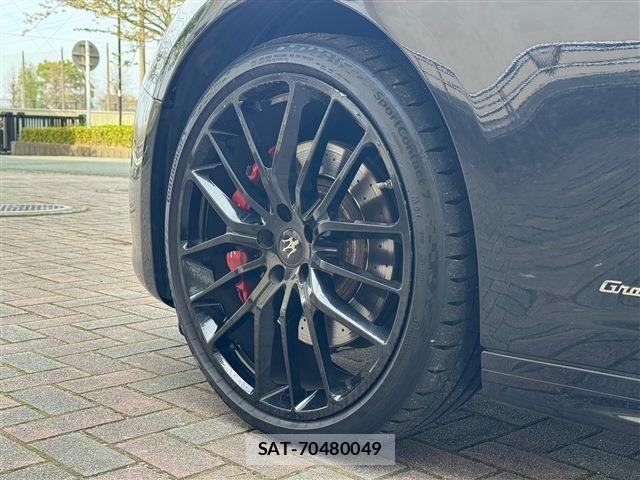 Maserati GHIBLI 2019-10 6245406-27