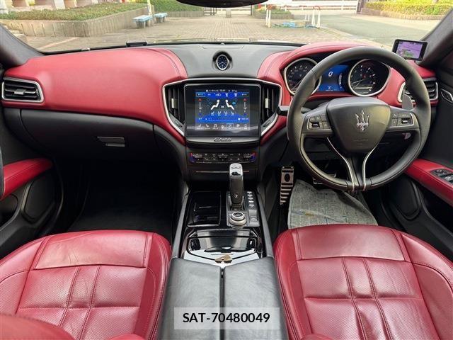 Maserati GHIBLI 2019-10 6245406-2