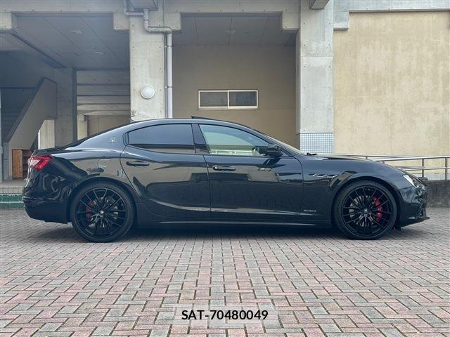 Maserati GHIBLI 2019-10 6245406-5